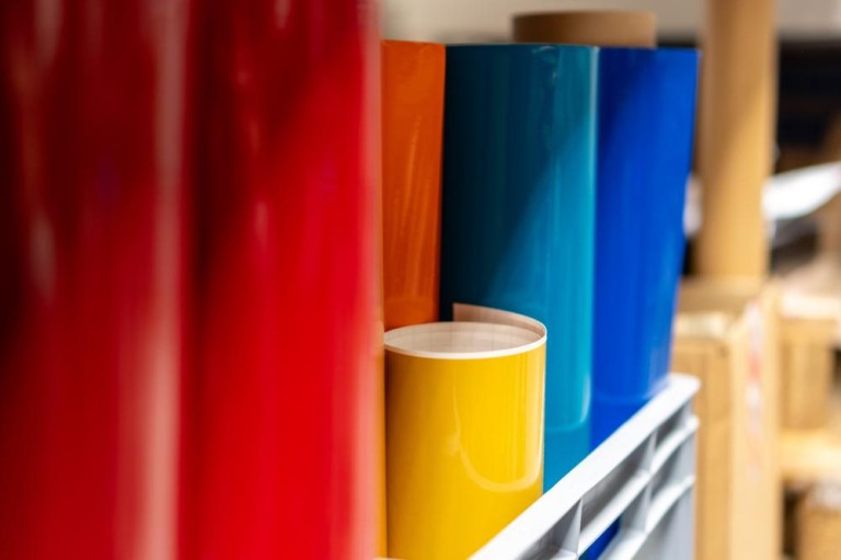 Marquage de véhicules à Monnaie, votre atout communication